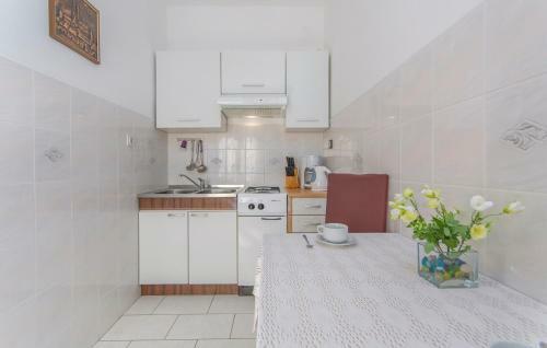 Hostal Apartment Emili