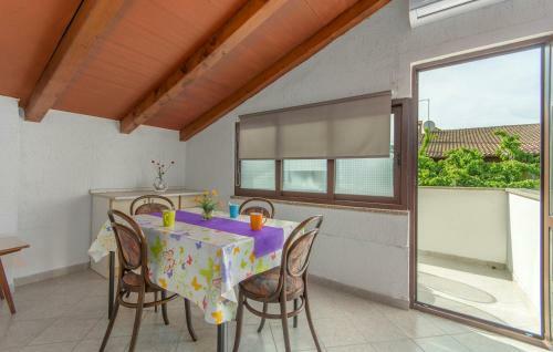 Hostal Apartment Emili