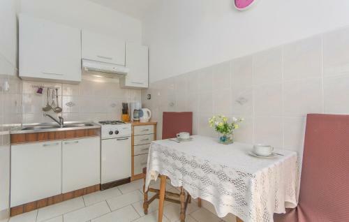 Hostal Apartment Emili