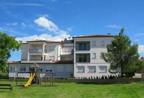 Apartments In Porec/istrien 9856