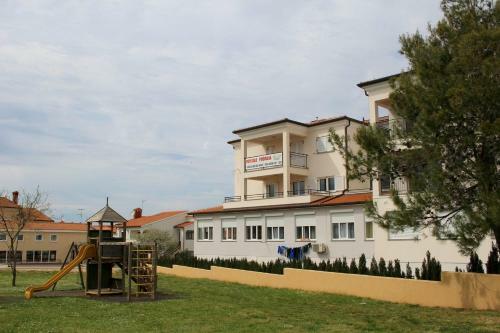 Apartments In Porec/istrien 9856