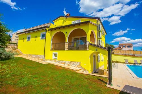 Hostal Apartment Complex Villa Andrea
