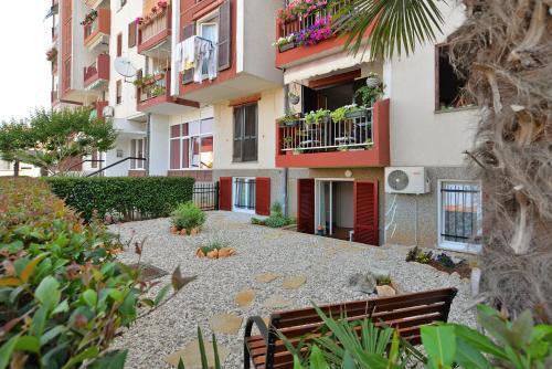 Apartment Mladen 1660