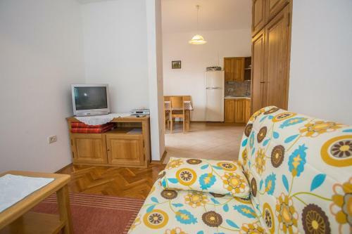 Hostal Apartments Staver