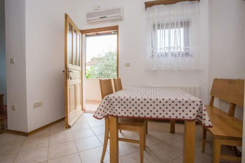 Hostal Apartments Staver