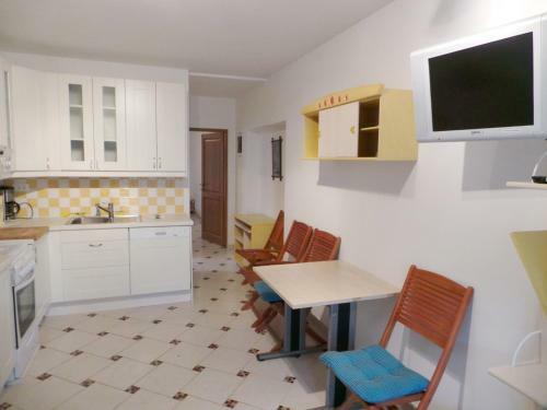 One-bedroom Apartment In Porec II