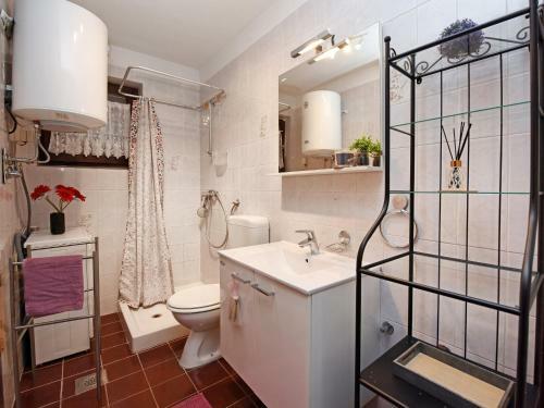 Apartman Ada