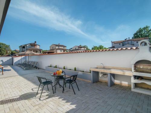 Contemporary Villa In Porec With Swimming Pool