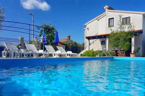 Apartment Zbandaj 14154b