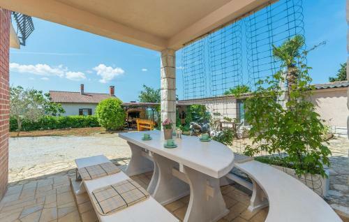 Hostal Apartments Dobrec