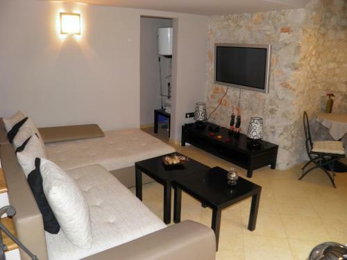 Hostal Apartment Nina
