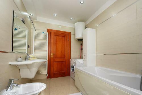 Apartment Claudeta With Sea View