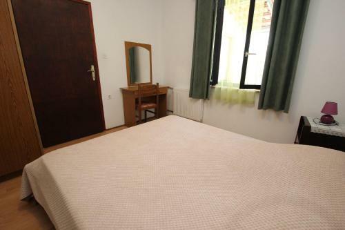 Apartment Sasa Bozac