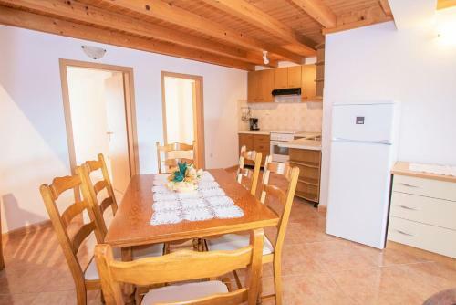 Hostal Apartment Complex Slavica