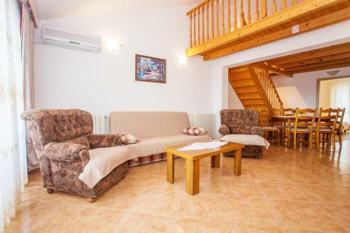 Hostal Apartment Complex Slavica