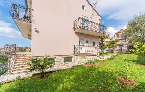 Holiday Home Mira
