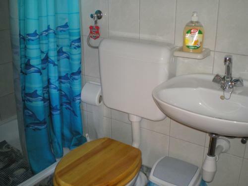 Hostal Pansion Adria Haus