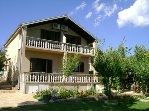 Apartment ?kolj 3