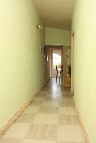 Apartments With A Swimming Pool Podgradina (novigrad) - 6198