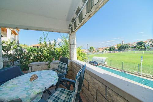 One Bedroom Apartment Lada
