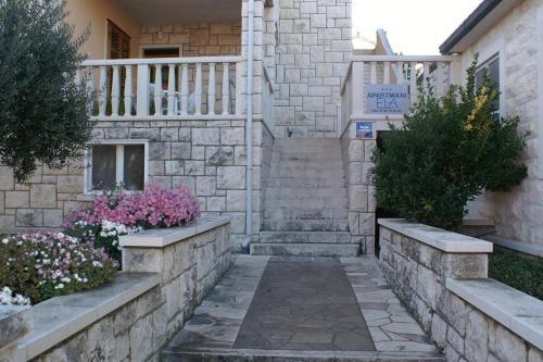 Apartments By The Sea Postira (brac) - 739