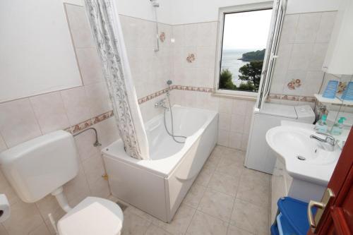 Apartment Postira 3244b