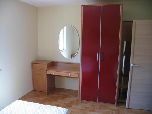 Apartment Postira 15242a