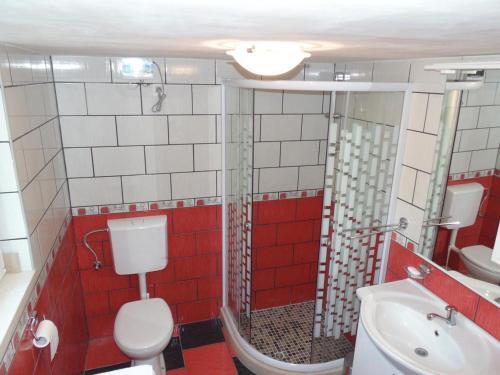 Family Friendly House With A Swimming Pool Postira (brac) - 15021