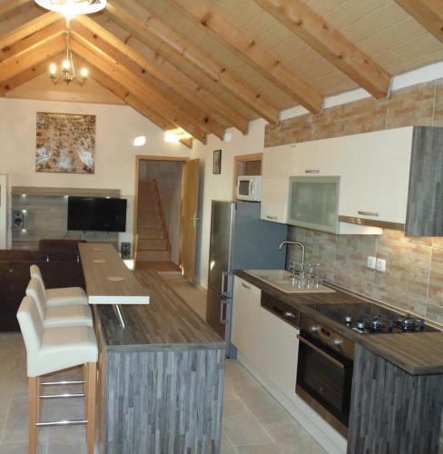 Family Friendly House With A Swimming Pool Postira (brac) - 15021