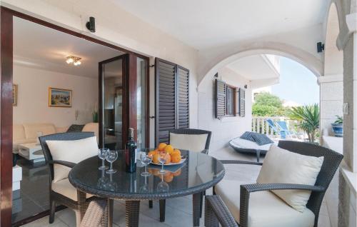 Five-bedroom Holiday Home In Postira
