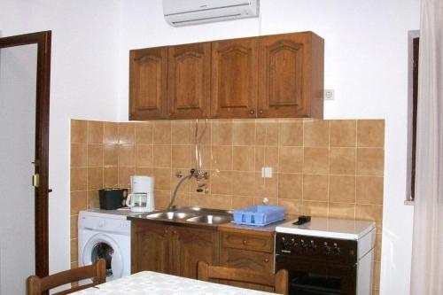 Apartments With A Parking Space Postira (brac) - 765
