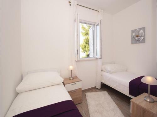 Holiday Home Peljesac-dingac-potocine With Outdoor Pool