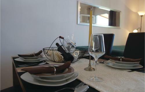 Holiday Home Peljesac-dingac-potocine With Outdoor Pool