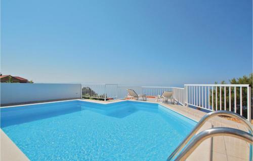 Holiday Home Peljesac-dingac-potocine With Outdoor Pool