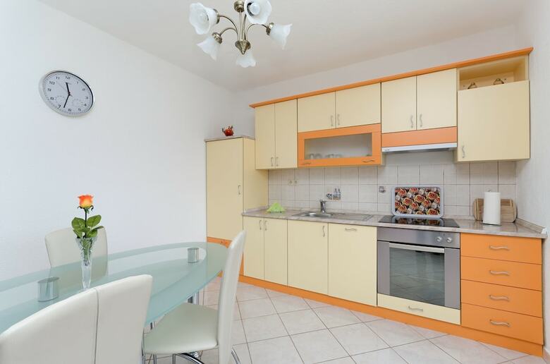 Apartments Maravera