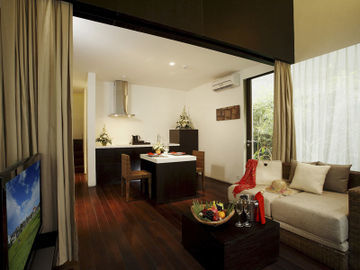 Hotel Centra Taum