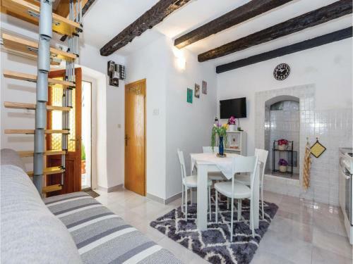 Two-bedroom Apartment In Povile