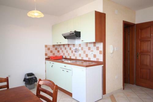 Apartamentos Studio Povljana 3316a