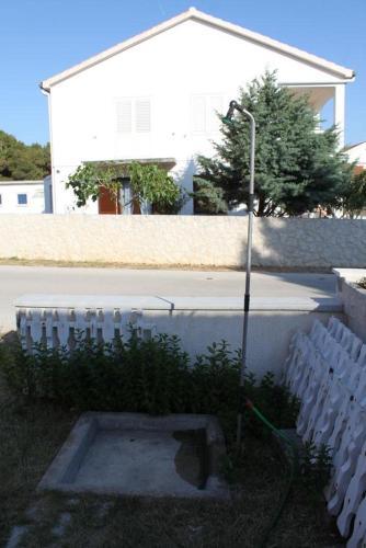 Apartments With A Parking Space Povljana (pag) - 6315