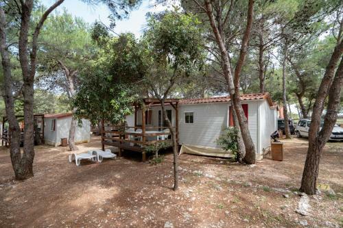 Camp Porat