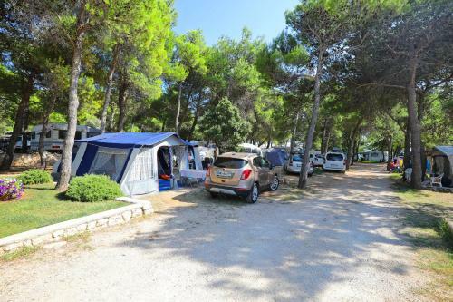 Camp Porat