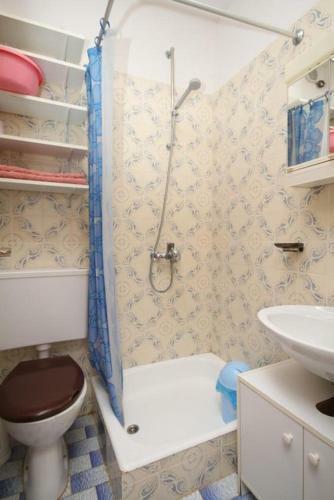 Hostal Quadruple Room Povljana 6476c
