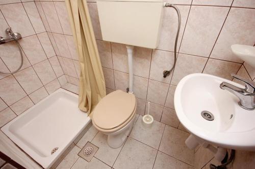 Apartment Povljana 9405b