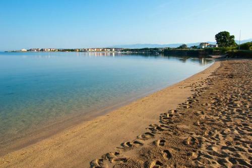 Apartment Povljana 6468a