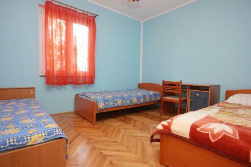 Apartment Povljana 9353a