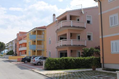 Apartment Povljana 7505c