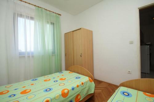 Apartment Povljana 6502a