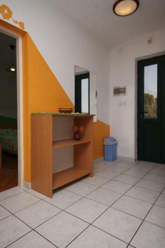 Apartment Povljana 6502a