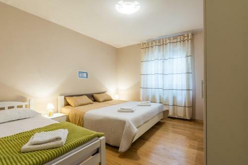 Apartment Jeger