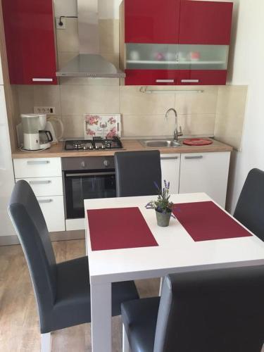 Apartment Povljana 244c